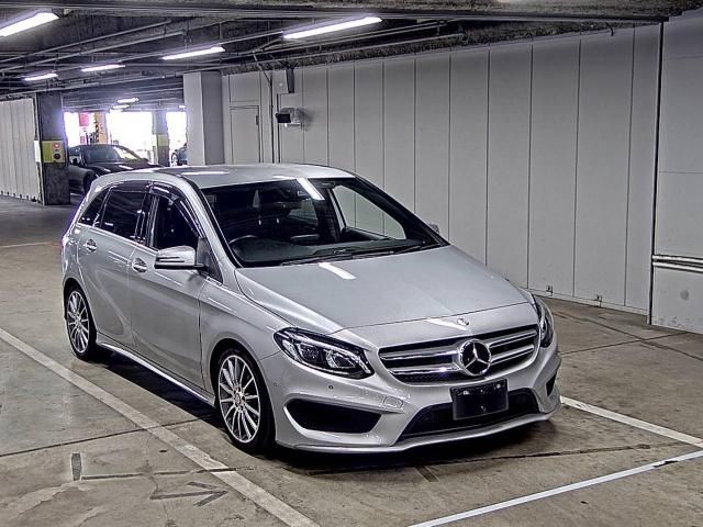 828 Mercedes benz B class 246242 2015 г. (ZIP Osaka)